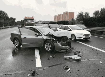 车祸造成人员伤亡能不能和解?交通造成人员伤亡判几年?